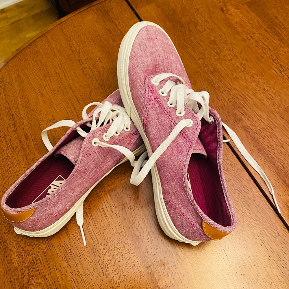New in Box.  VANS Chambray Wild Amber ~ Lavender SIZE 9